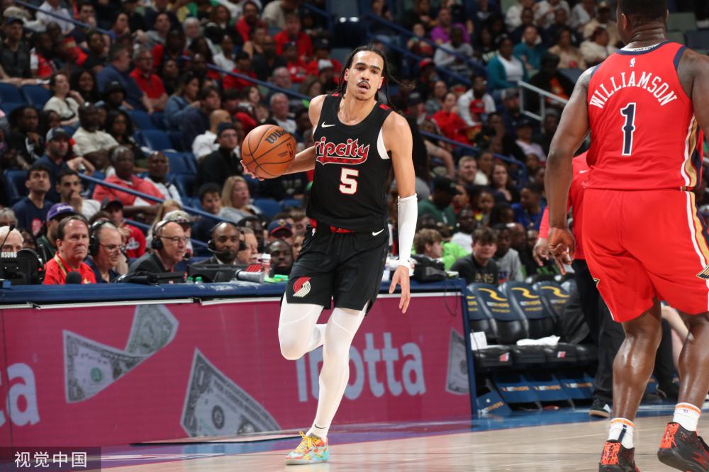 新闻采访时 新闻采访时