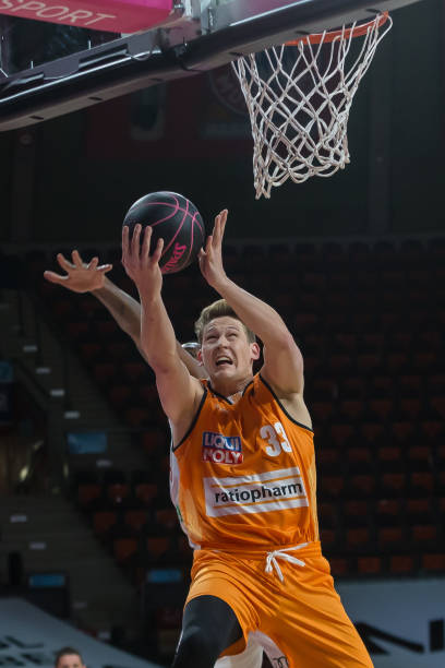 球队扭转败 球队扭转败