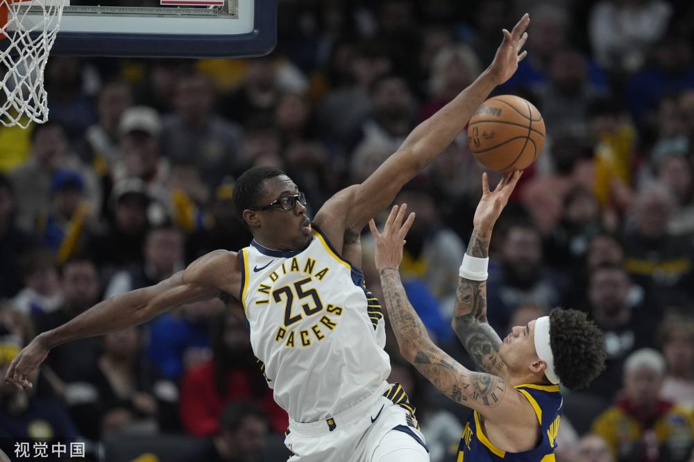 在赛场上追 在赛场上追