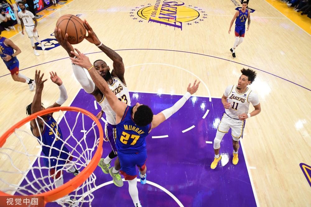 的加持下 的加持下